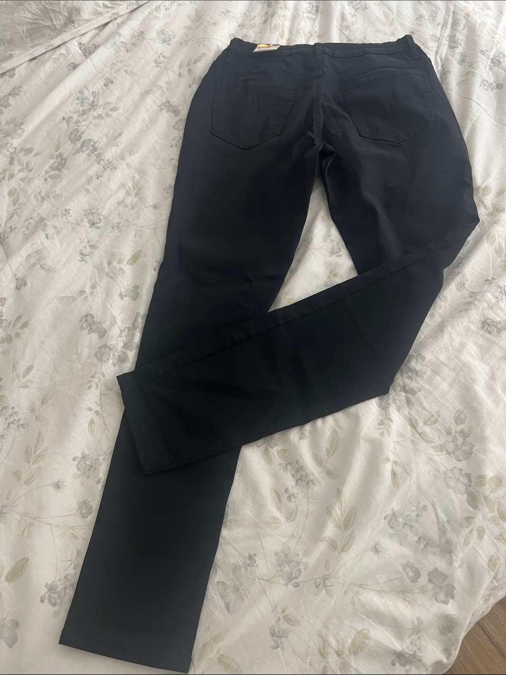 Hybrid & Company Black High-Waist Pants - Picture 2 of 3